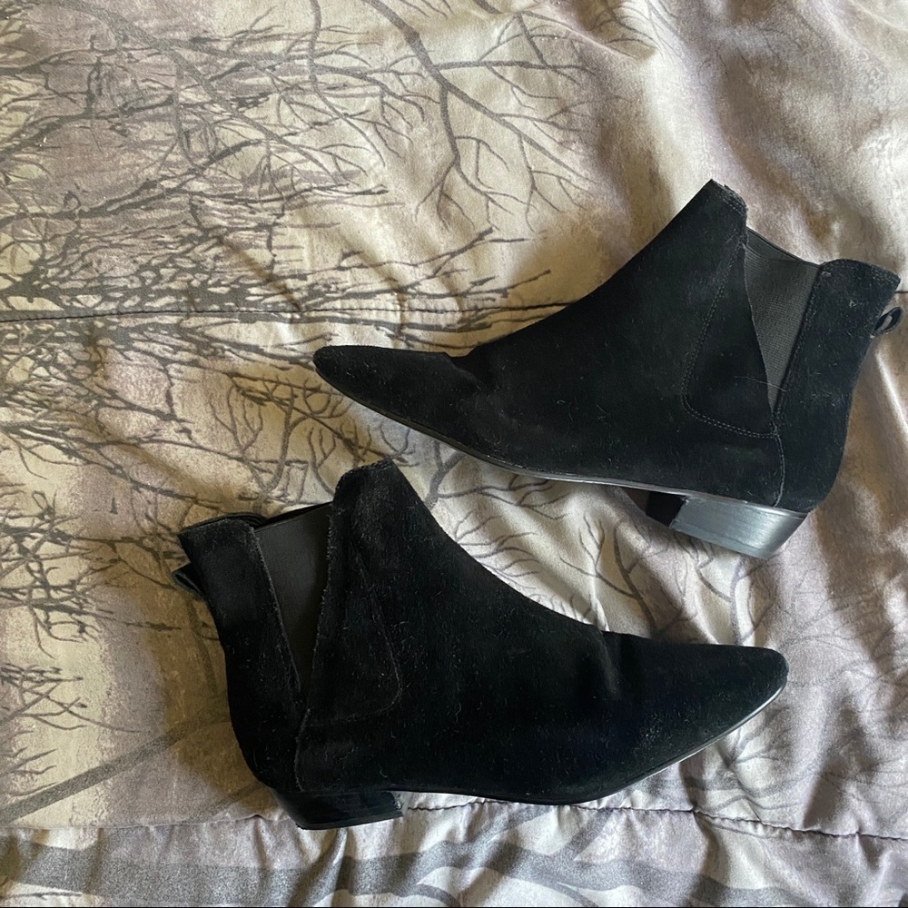 Ann Taylor Chelsea Boots